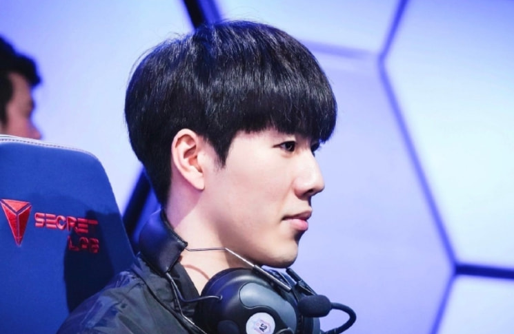 结合上述因 结合上述因